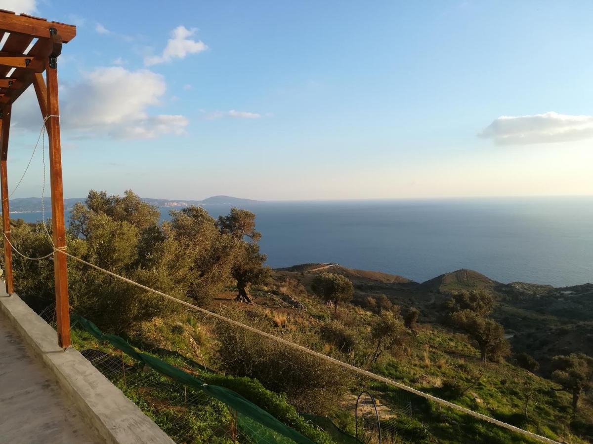 Sea Breeze Ecological Villa Agia Galini  Exterior photo